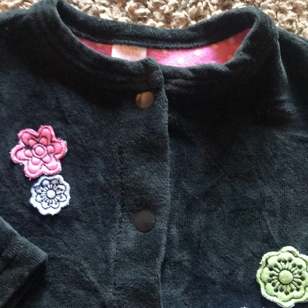 Macy’s WARM Black Button Up Matching Super Soft Thick Warm Flower Pants Top